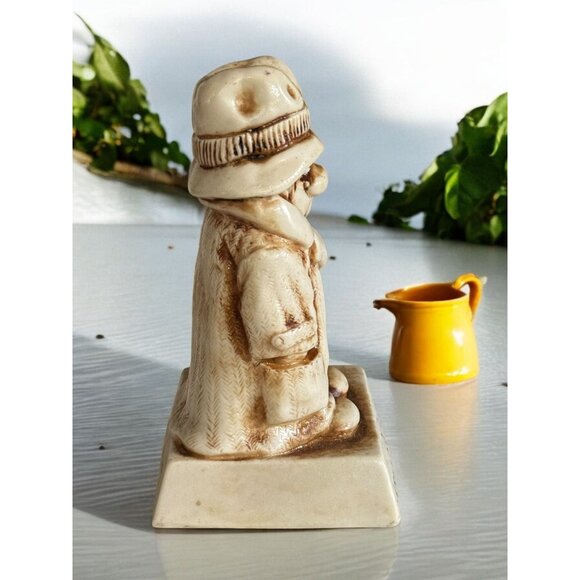 Vintage 1977 Russ Berrie & Co. Inc. Ceramic Figurine - Picture 5 of 7